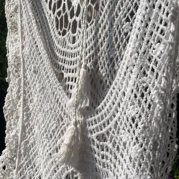 Open Back Crochet Cover Up - Picture 9 of 10